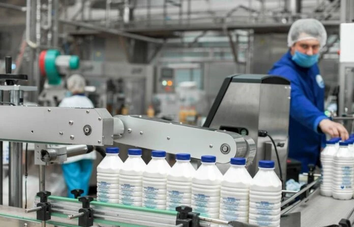 Молочні продукти в Україні можуть подорожчати на 20–25% через зростання витрат і проблеми з логістикою